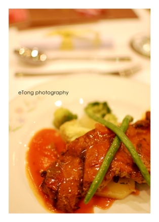 Main Course, Beef Steak With Barbeque Sauce | Foto: Hesty Ambarwati